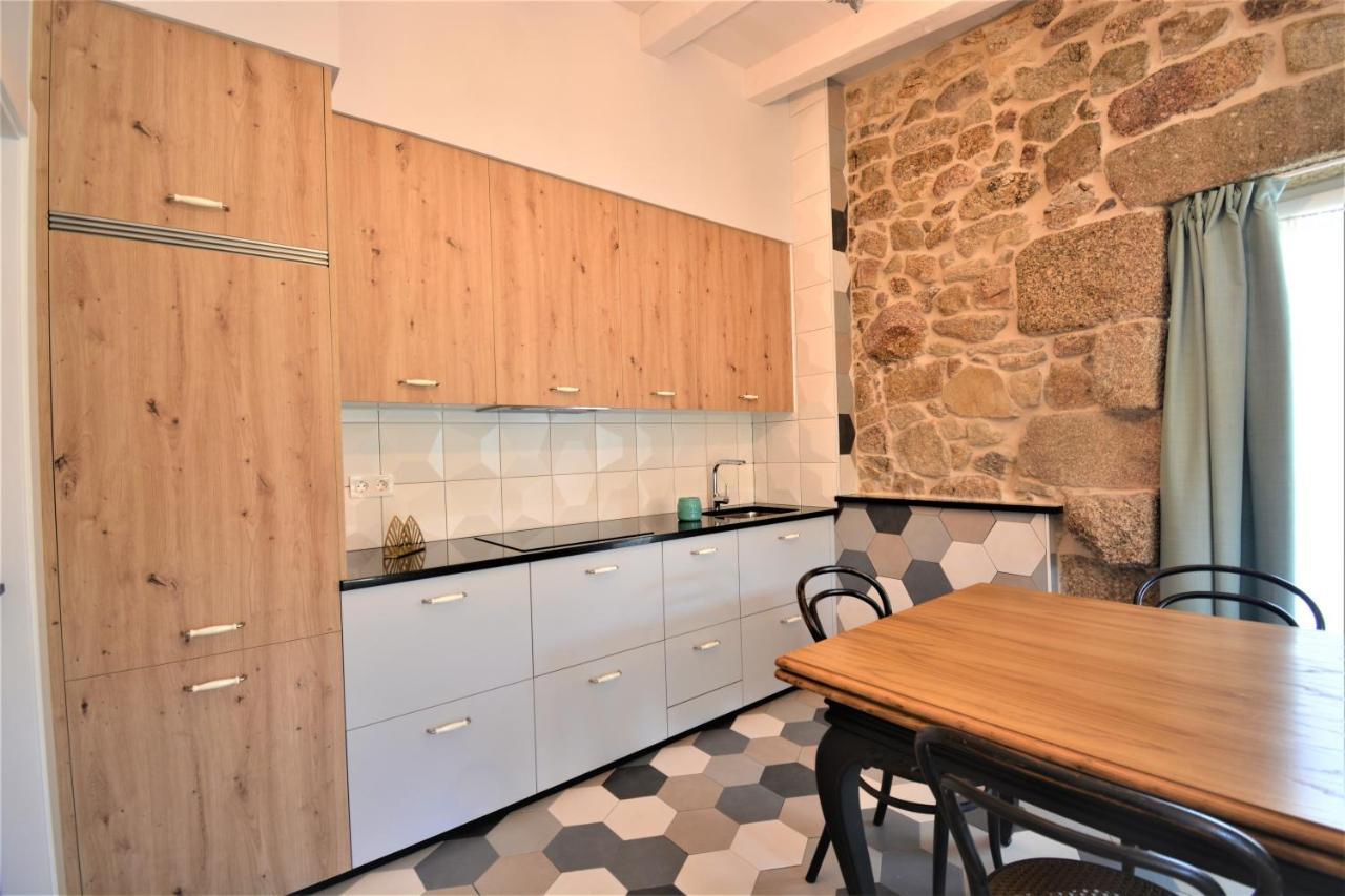 Galihost - Apartamentos Mamuela Ribadumia Esterno foto