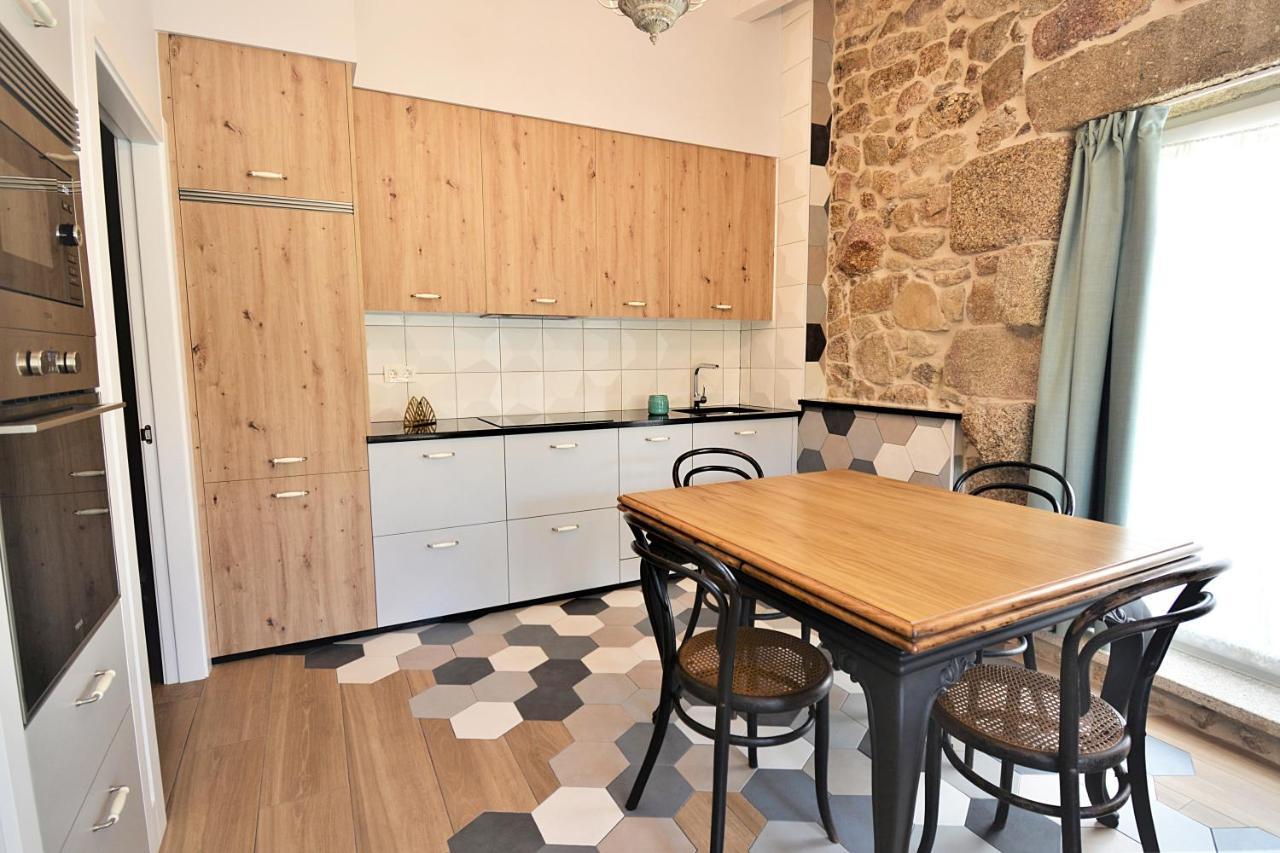Galihost - Apartamentos Mamuela Ribadumia Esterno foto