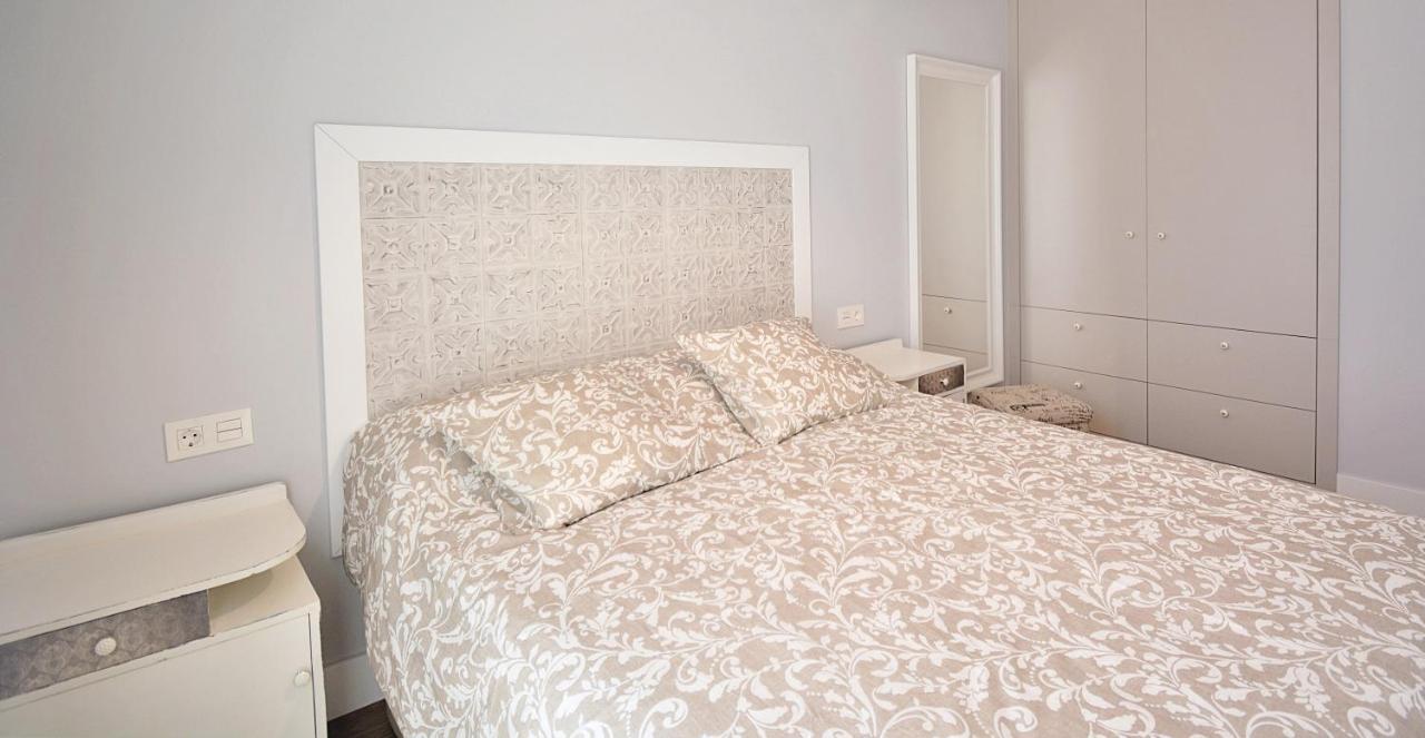 Galihost - Apartamentos Mamuela Ribadumia Esterno foto