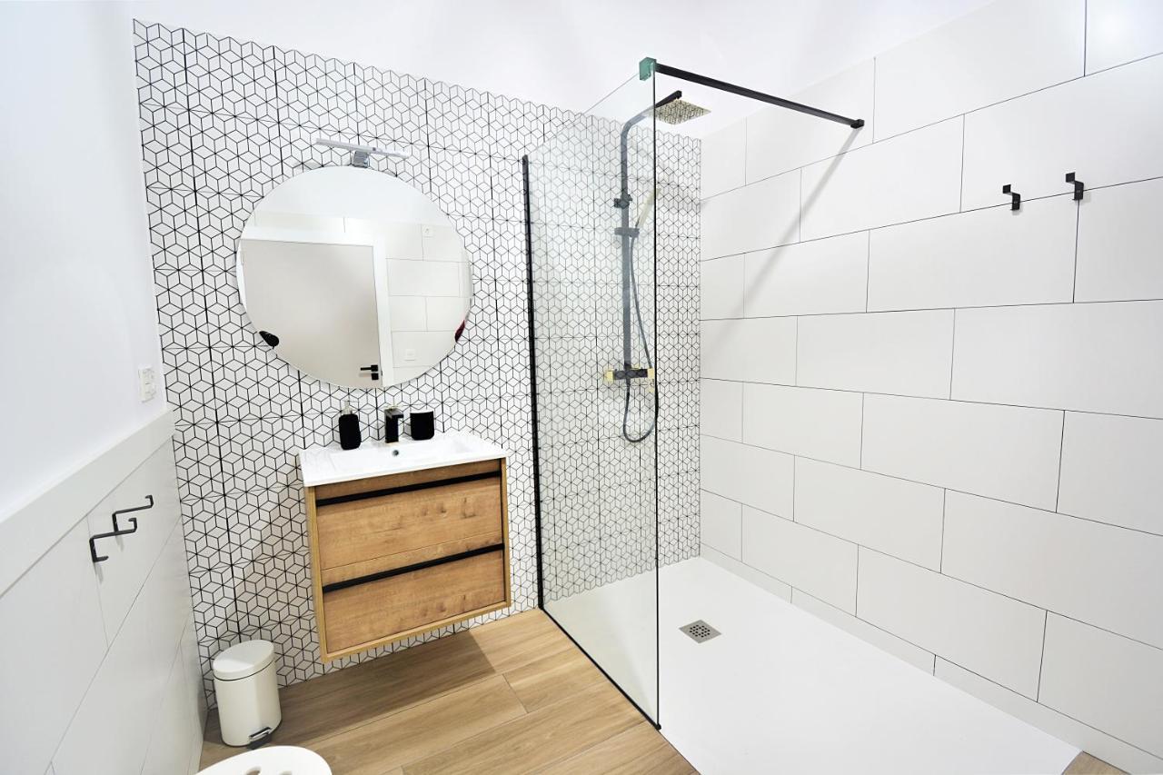 Galihost - Apartamentos Mamuela Ribadumia Esterno foto