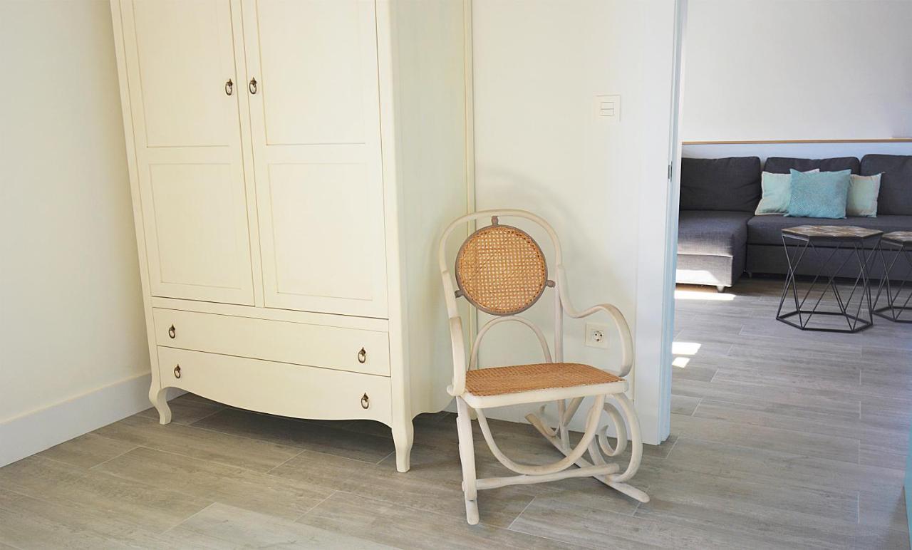 Galihost - Apartamentos Mamuela Ribadumia Esterno foto