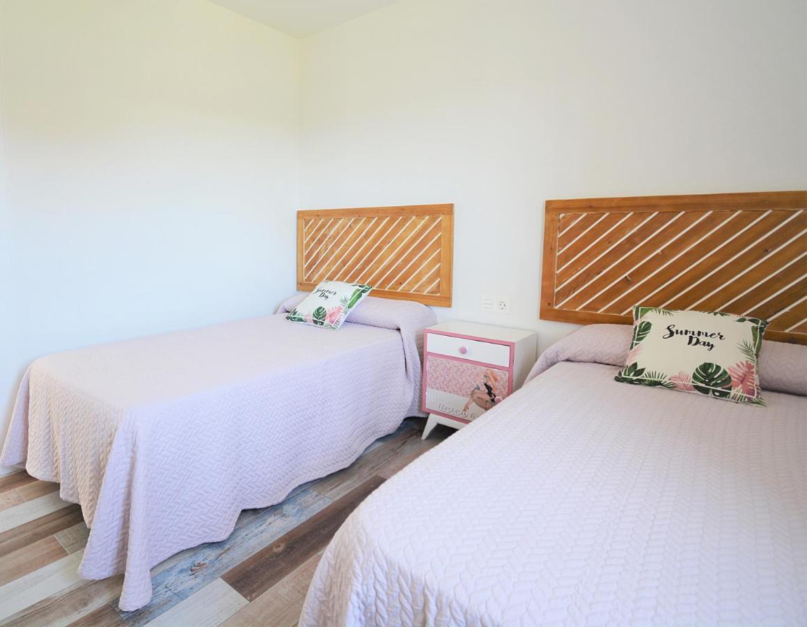 Galihost - Apartamentos Mamuela Ribadumia Esterno foto