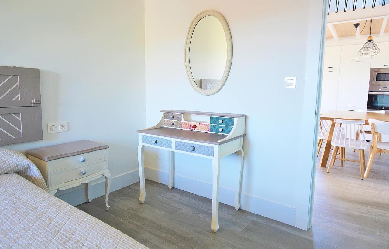 Galihost - Apartamentos Mamuela Ribadumia Esterno foto
