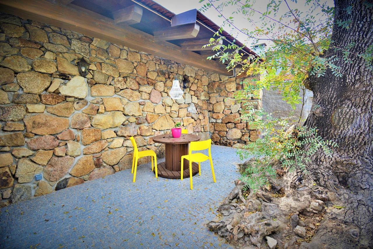 Galihost - Apartamentos Mamuela Ribadumia Esterno foto