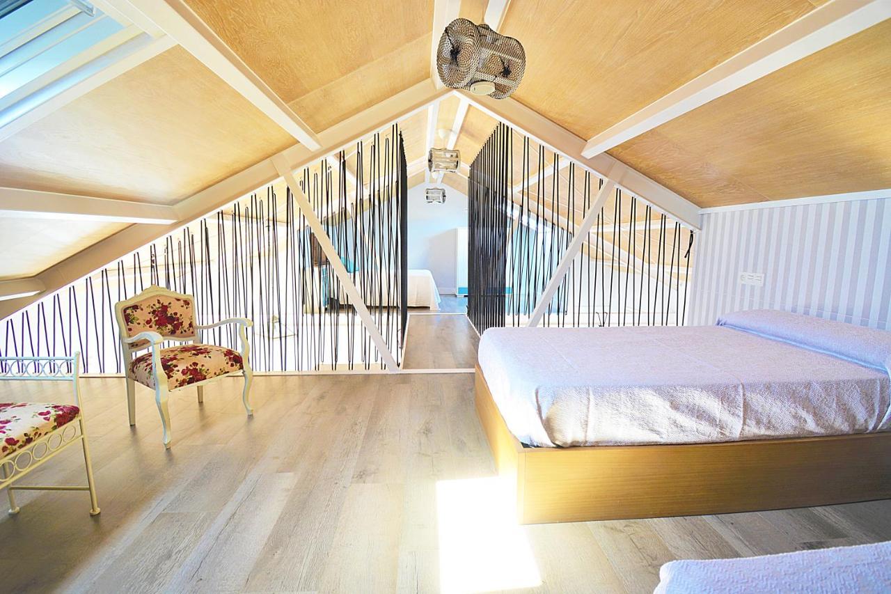 Galihost - Apartamentos Mamuela Ribadumia Esterno foto